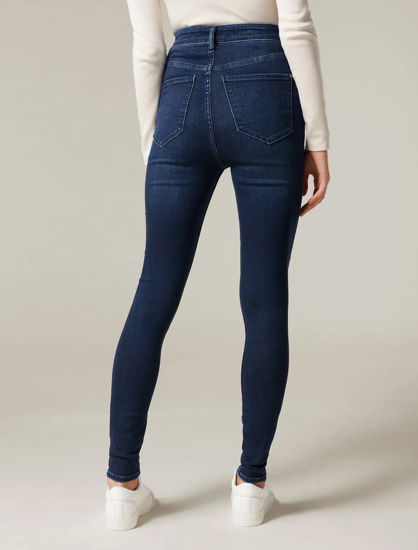 Bella High Rise Sculpting Jean