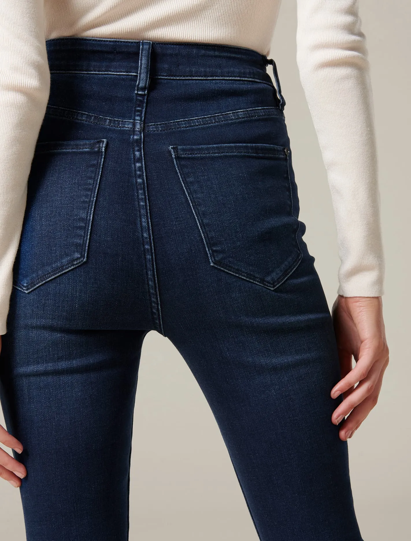 Bella High Rise Sculpting Jean