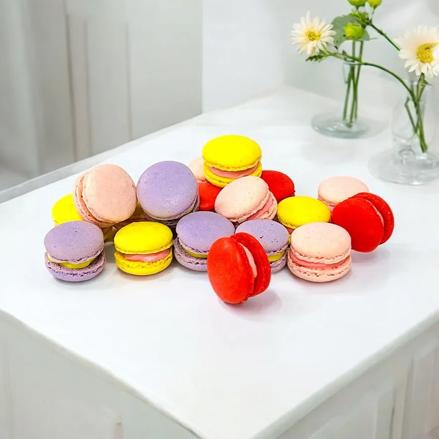 Customizable Mini Macaron Set