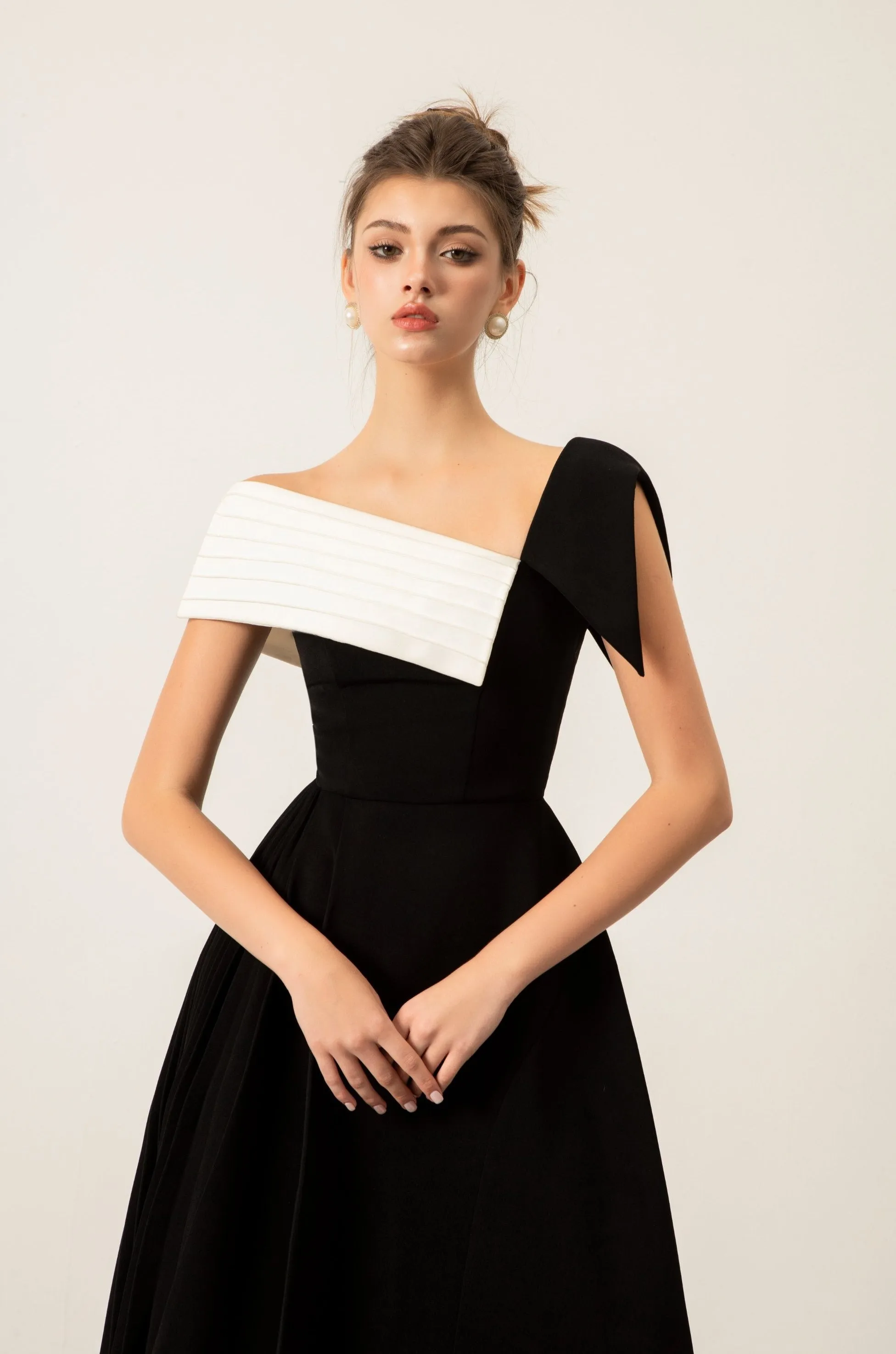 Hattie Off-shoulder Midi Dress