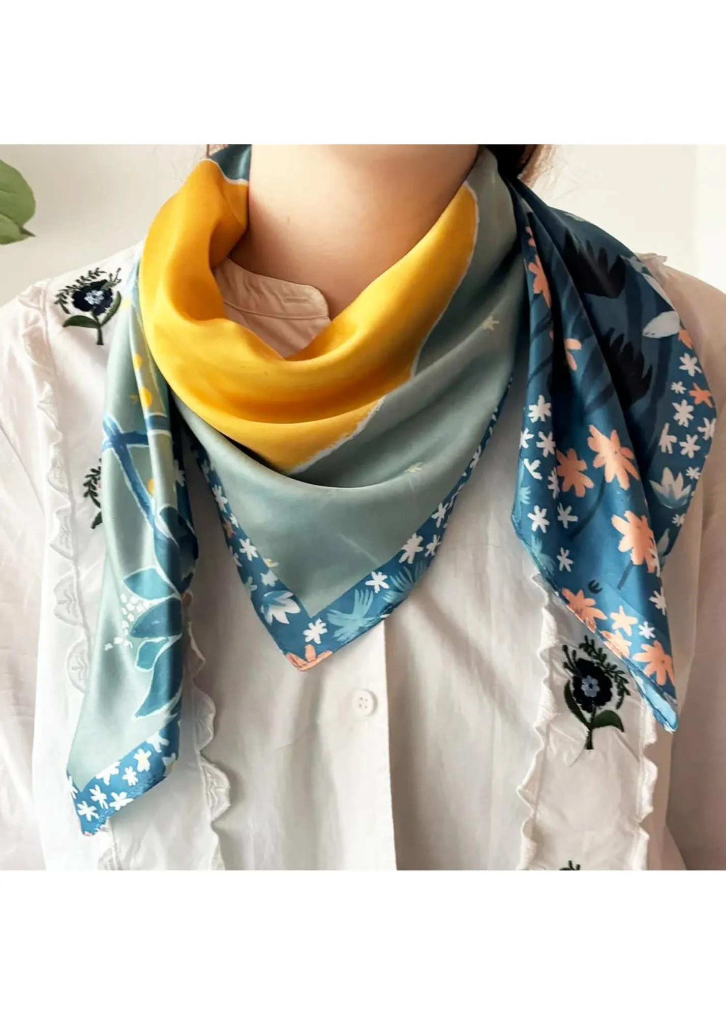 House of Disaster - Moomin Picnic Square Scarf