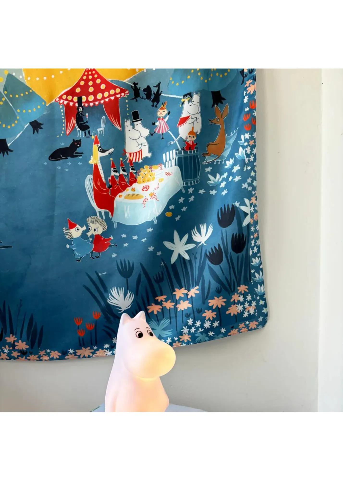 House of Disaster - Moomin Picnic Square Scarf