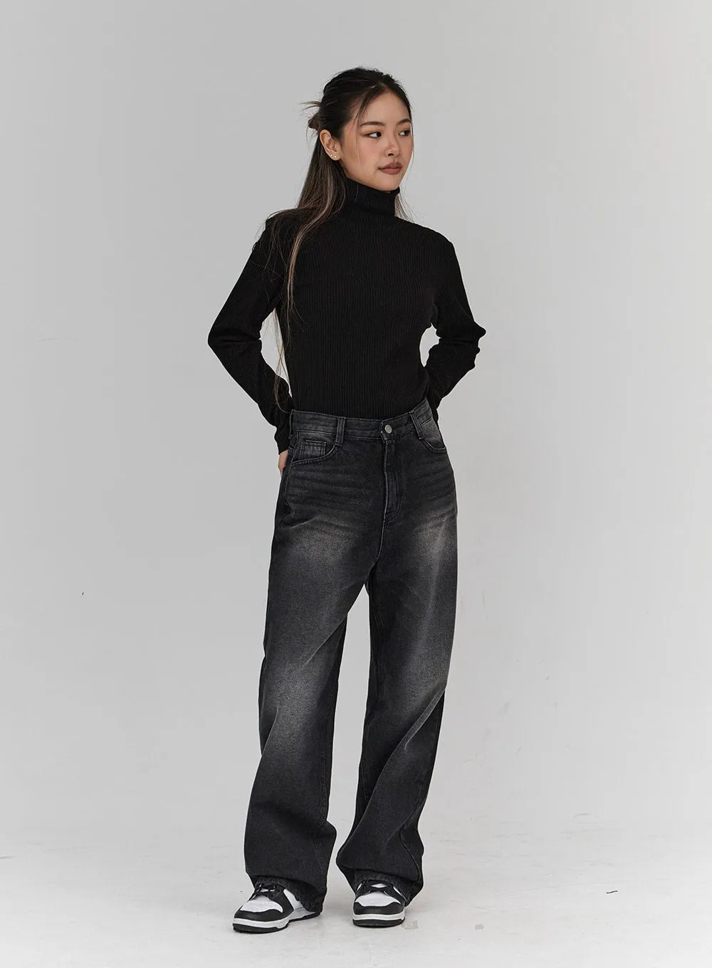 Light Washing Wide Leg Black Jeans CN23