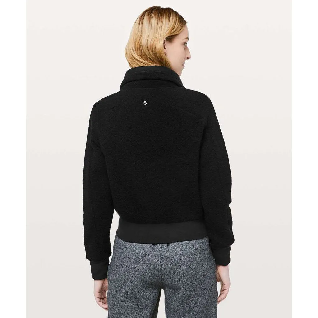 Lululemon So Sherpa Jacket in Black - Size 4