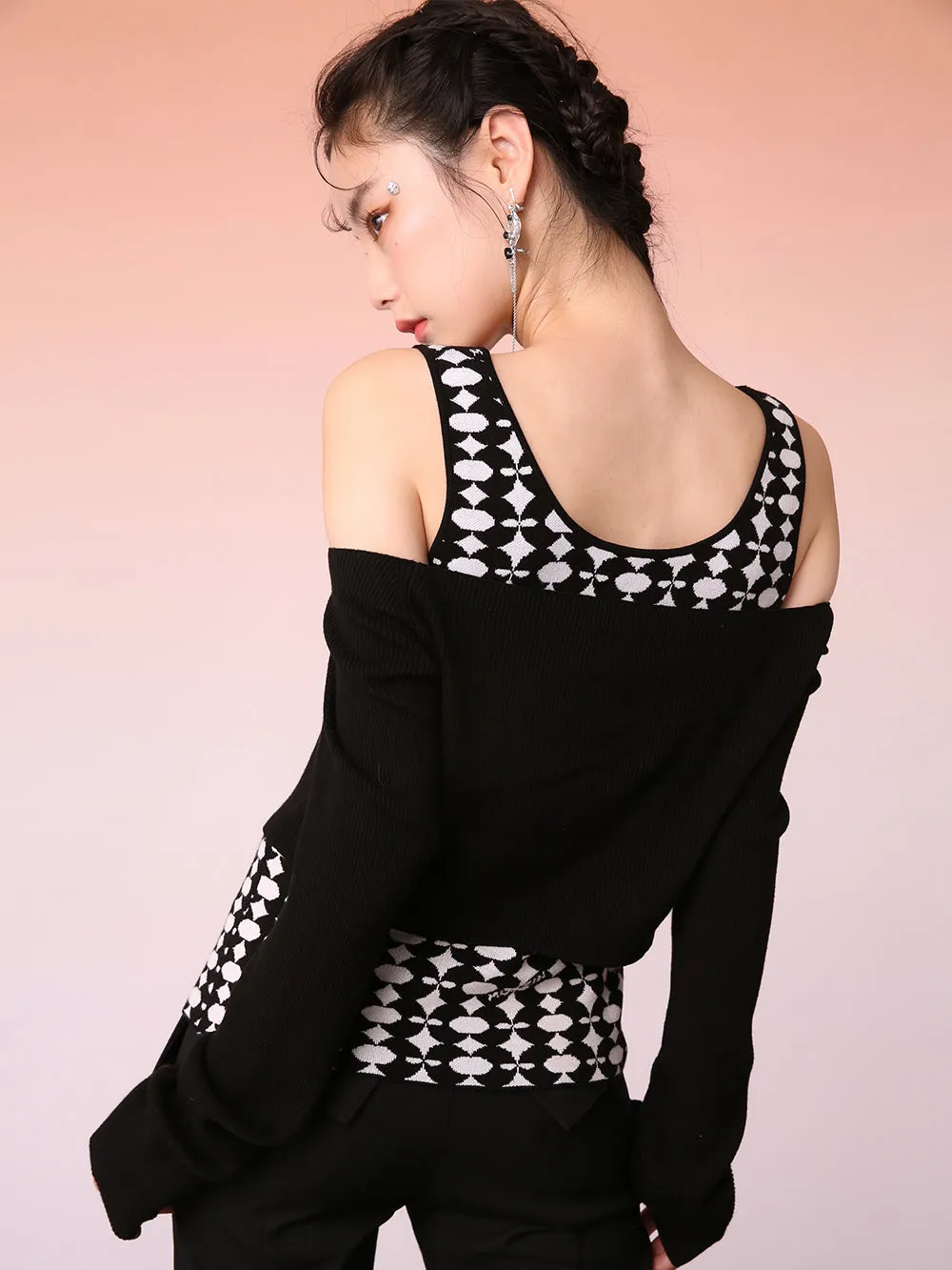 MUKZIN Black Jacquard Knit Tank Top and Thermal Jacket