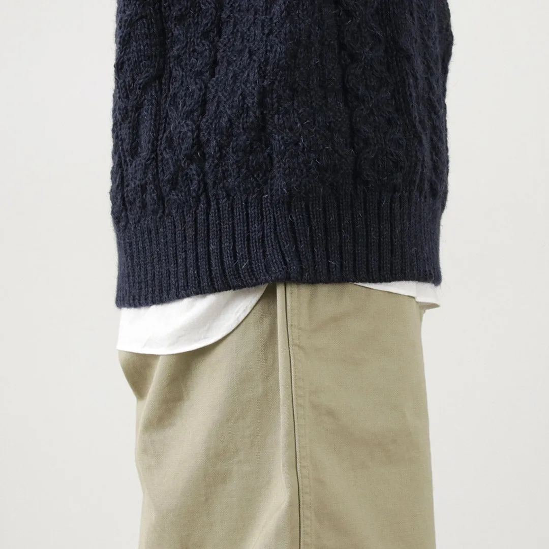 OLD DERBY KNITWEAR / Cable Turtle Slipover