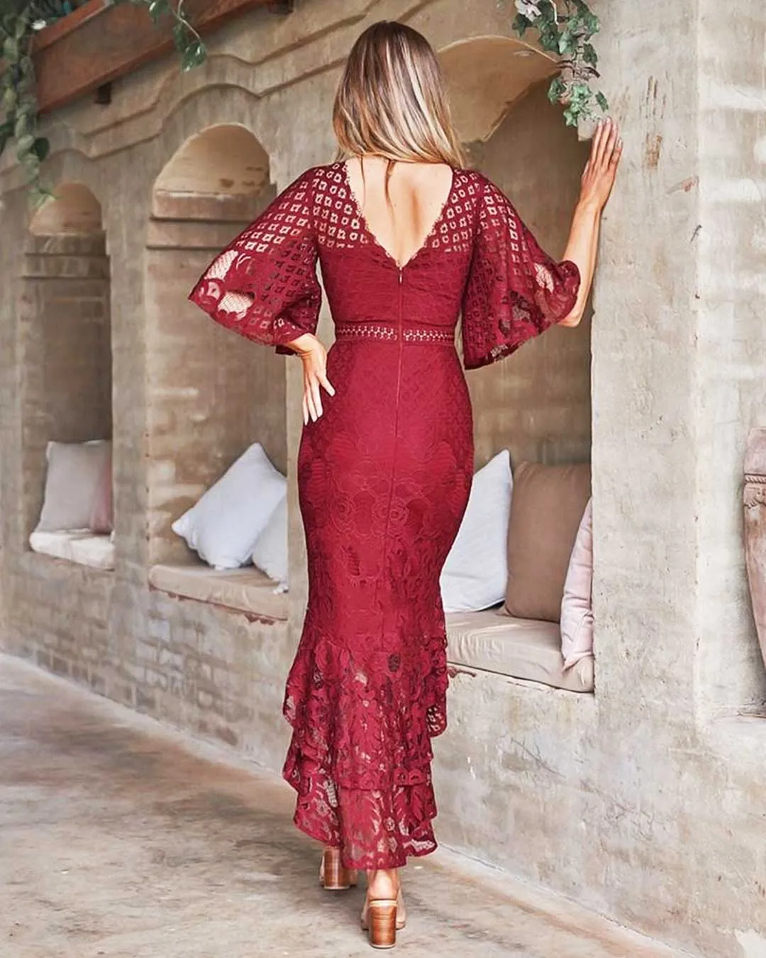 Reyna Lace Midi Dress - Red