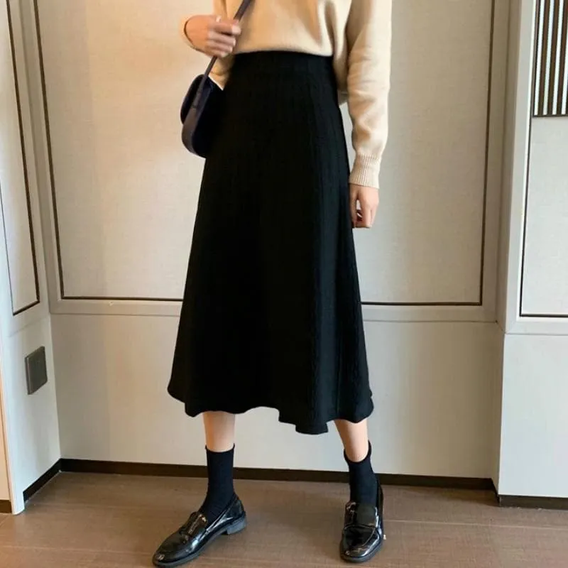 Ribbed A-Line Midi Skirt With High Waist