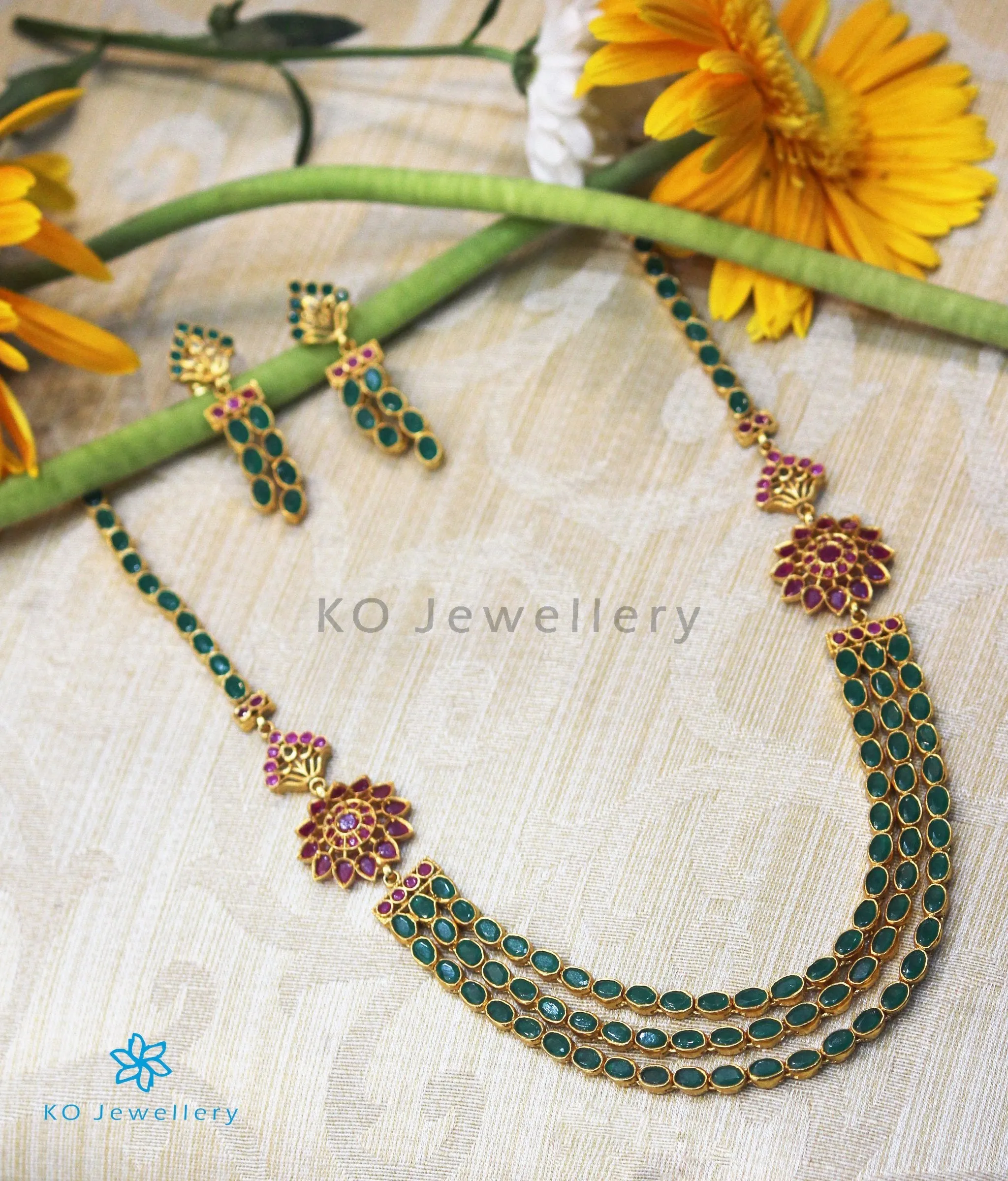 The Aham Silver Layered Necklace (Green)