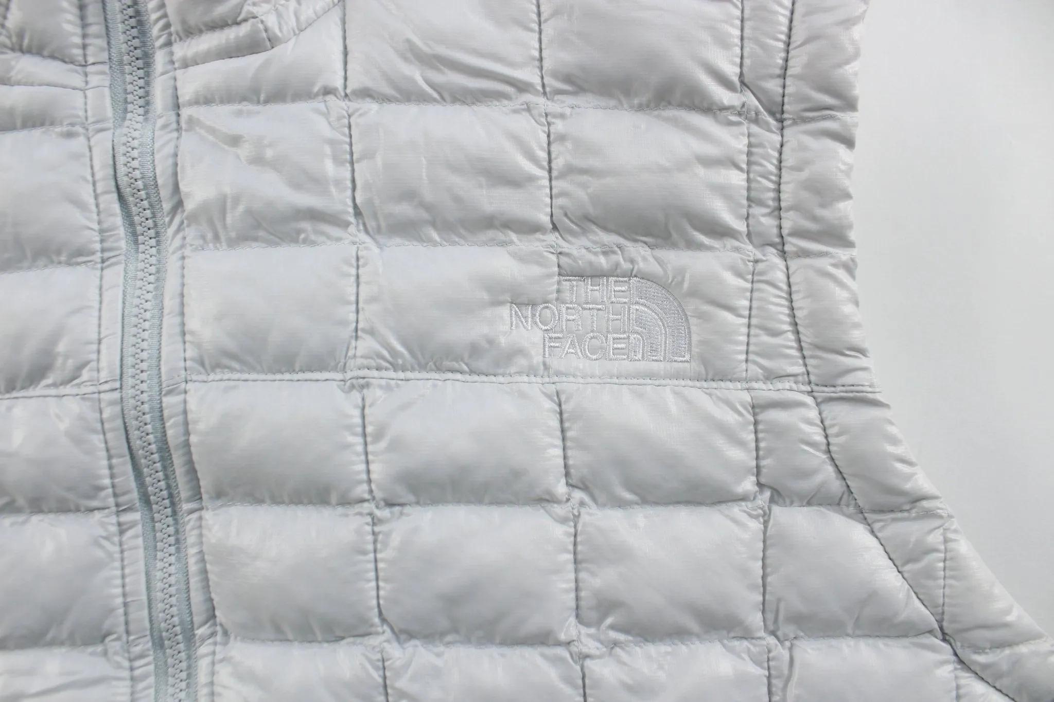 The North Face Embroidered Logo White Puffer Vest