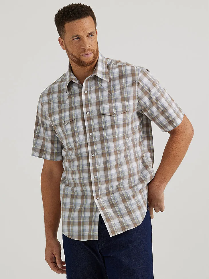 Wrangler Men's Wrinkle Resist Short Sleeve Snap Plaid Shirt- Greige